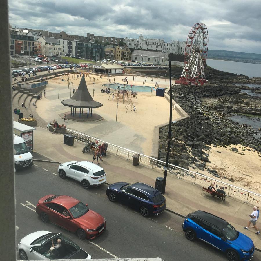 On The Prom Lejlighedshotel Portstewart Eksteriør billede